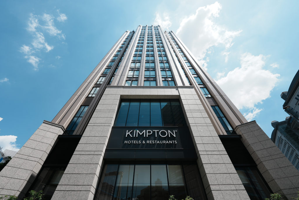 TOP 5 PET FRIENDLY HOTELS AROUND THE GLOBE BLOG-Picture of Kimpton hotel from Jaya Travel & Tours blog